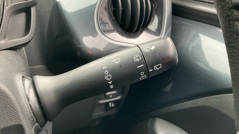 Toyota Aygo 1.0 VVT-i X-Clusiv 3 5dr Petrol Hatchback